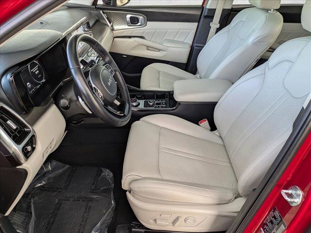 Used 2022 Kia Sorento SX Prestige w/ Panoramic Sunroof Package image 16