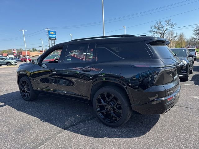 Used 2025 Chevrolet Traverse RS w/ LPO, Floor Liner Package AWD/4WD image 5