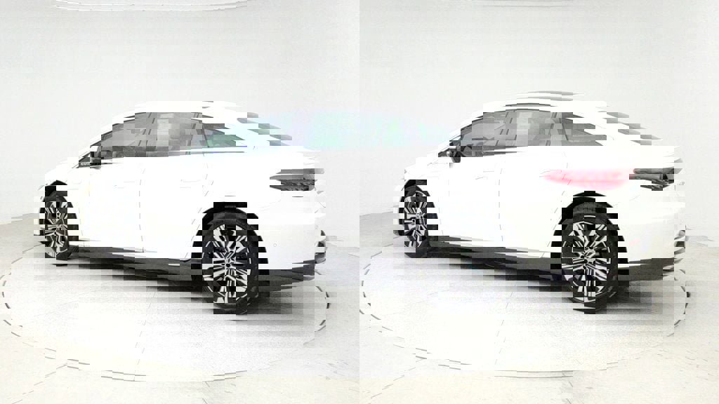 Used 2023 Mercedes-Benz EQS 450+ EQS 450+ Sedan with Active Amb image 7