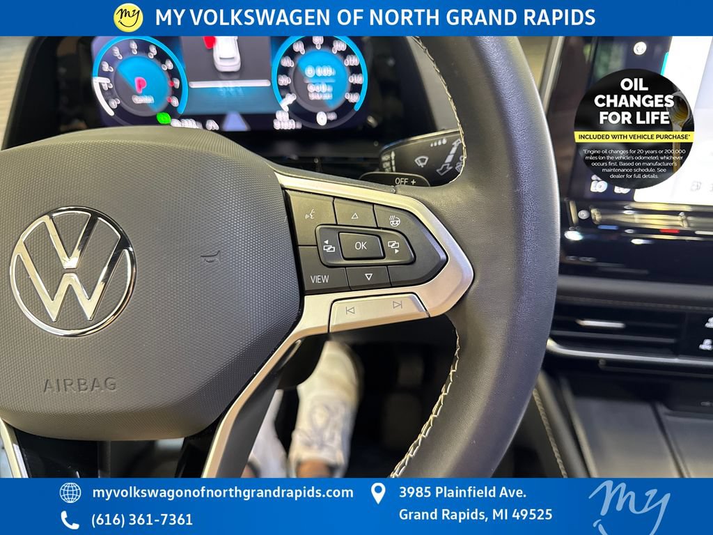 Used 2024 Volkswagen Atlas Cross Sport SE AWD/4WD image 18