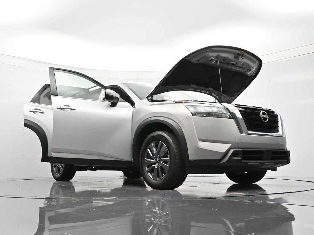 Certified 2024 Nissan Pathfinder SV image 50