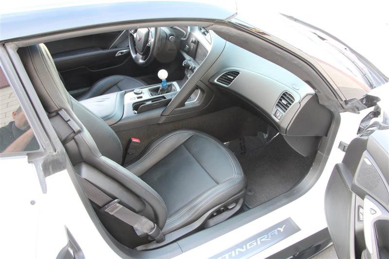 Used 2015 Chevrolet Corvette Stingray Coupe w/ 2LT Preferred Equipment Group image 11
