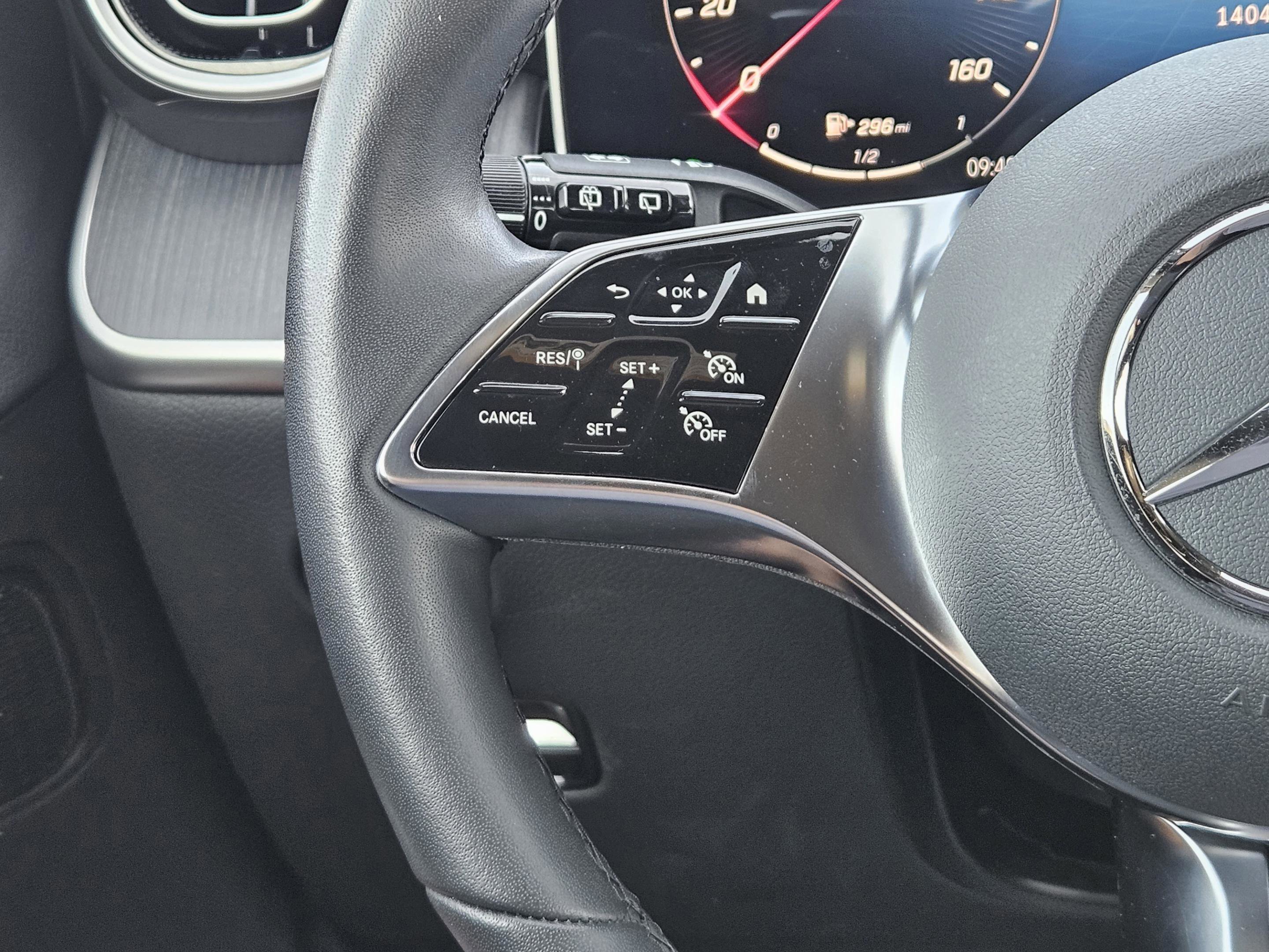 Certified 2025 Mercedes-Benz GLC 300 image 18