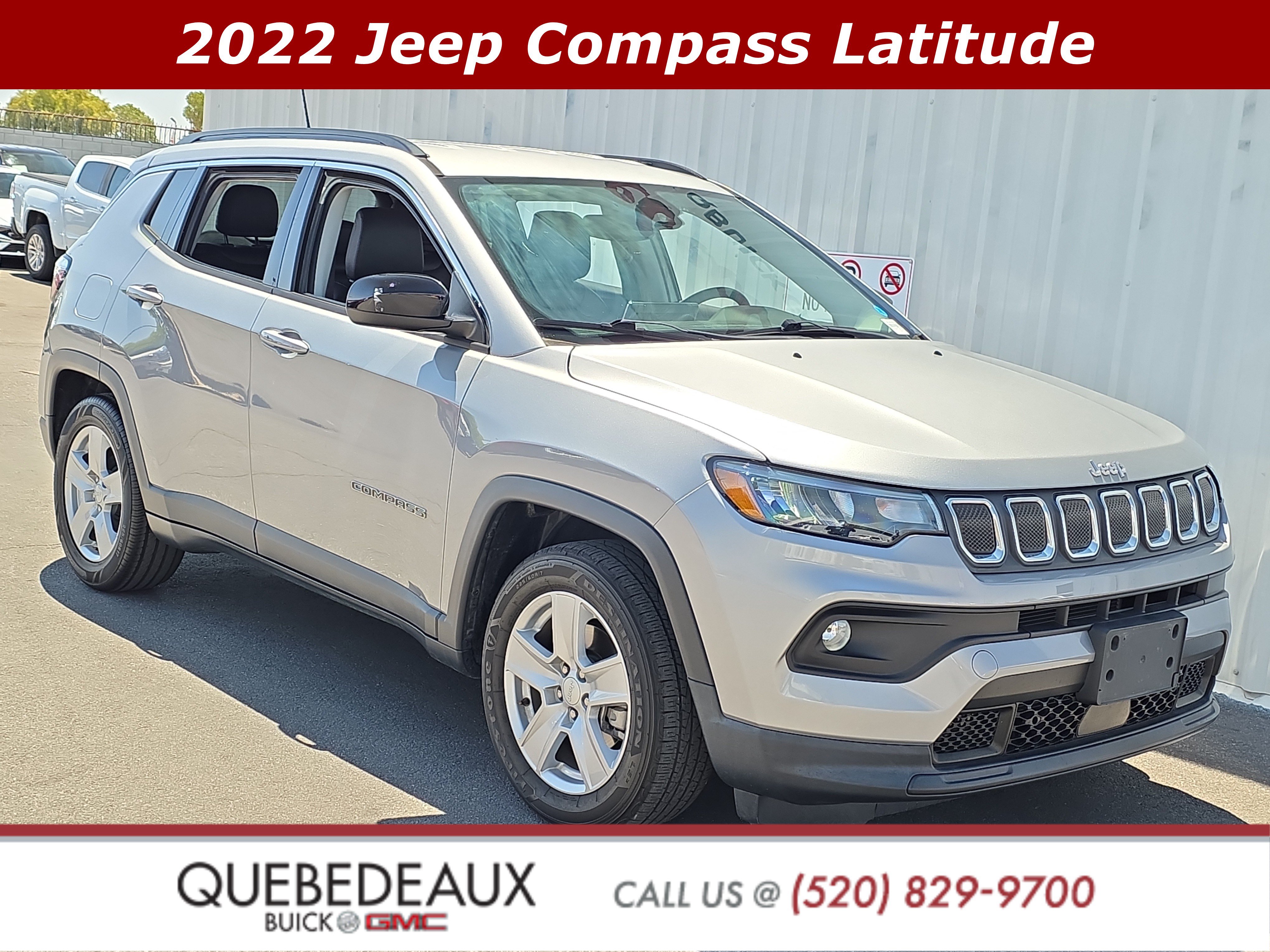 Used 2022 Jeep Compass Latitude FWD image 1