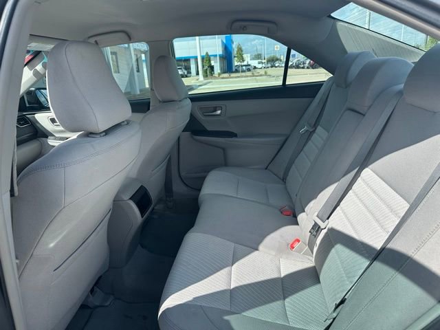 Used 2016 Toyota Camry LE image 13