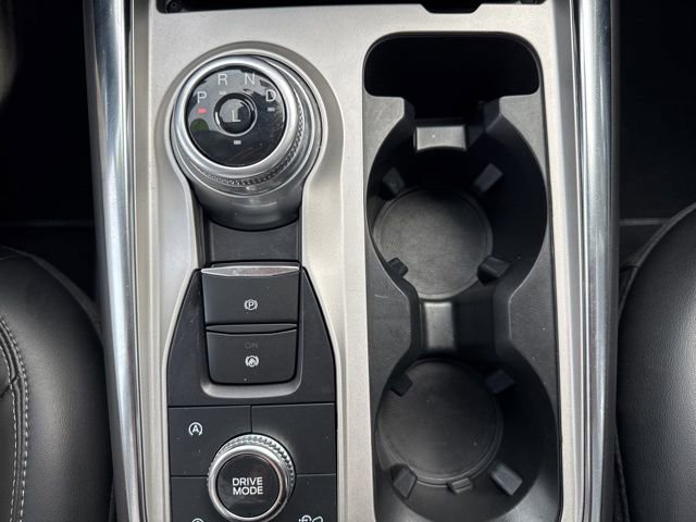 Used 2023 Ford Explorer XLT w/ Equipment Group 202A image 27