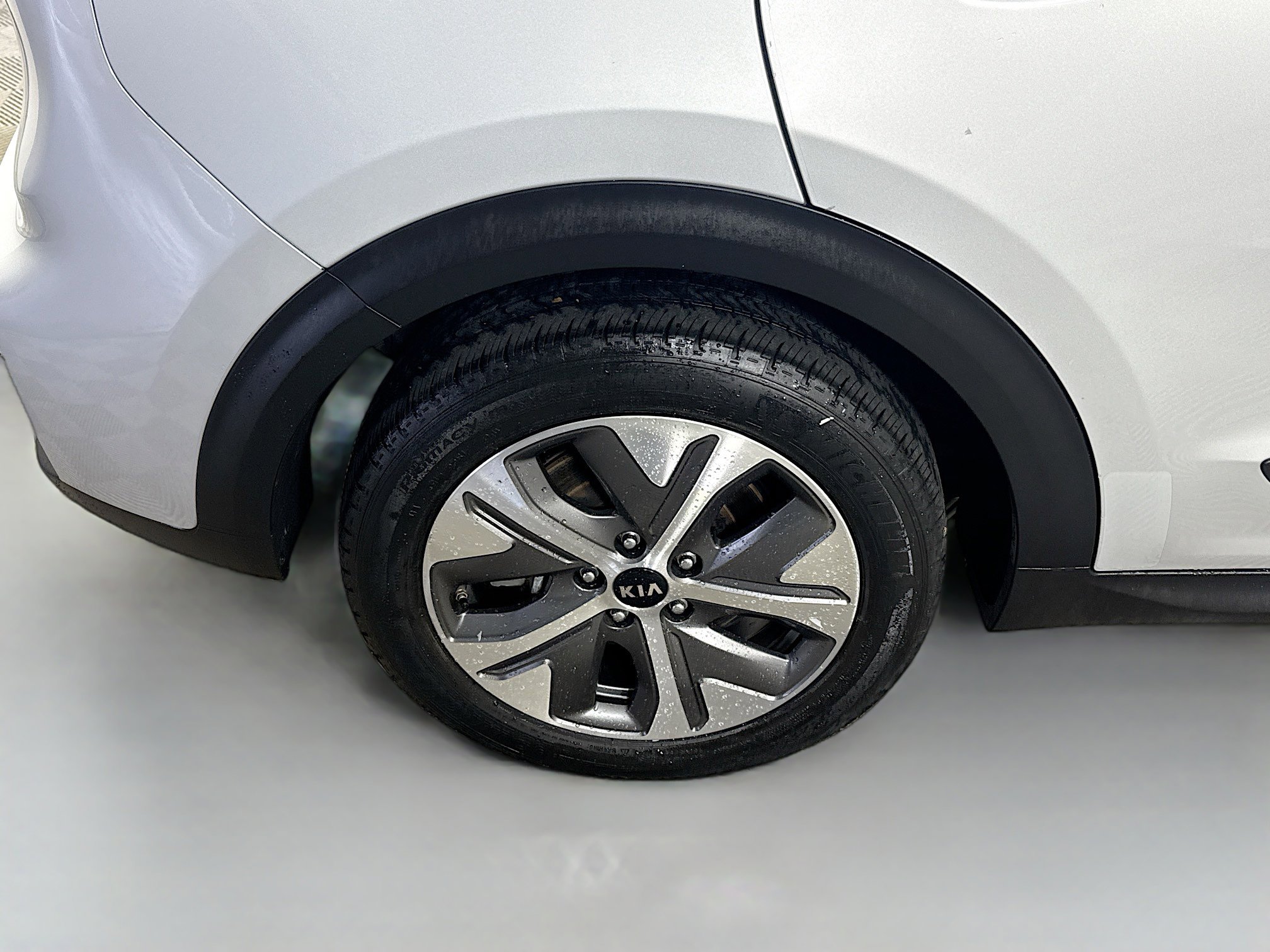 Used 2020 Kia Niro EX Premium image 33