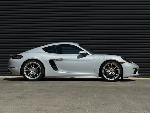 Certified 2025 Porsche 718 Cayman image 9