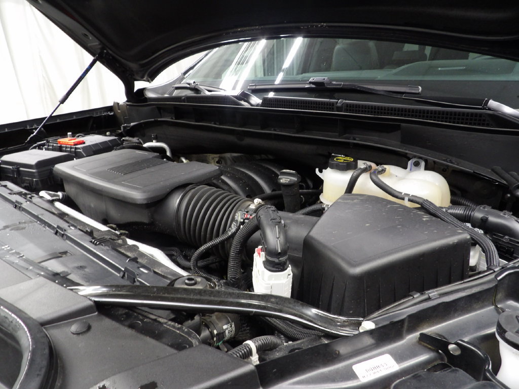 Used 2025 GMC Yukon XL AT4 AWD/4WD image 27