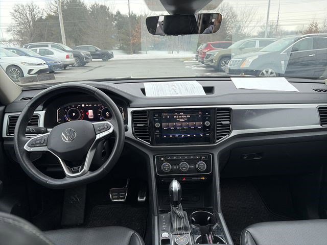 Used 2023 Volkswagen Atlas SEL R-Line image 15