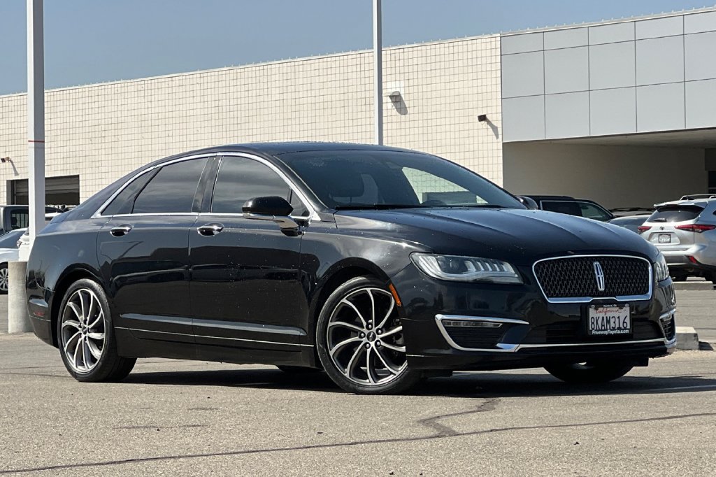 Used 2019 Lincoln MKZ Reserve w/ Reserve Plus Package FWD image 2