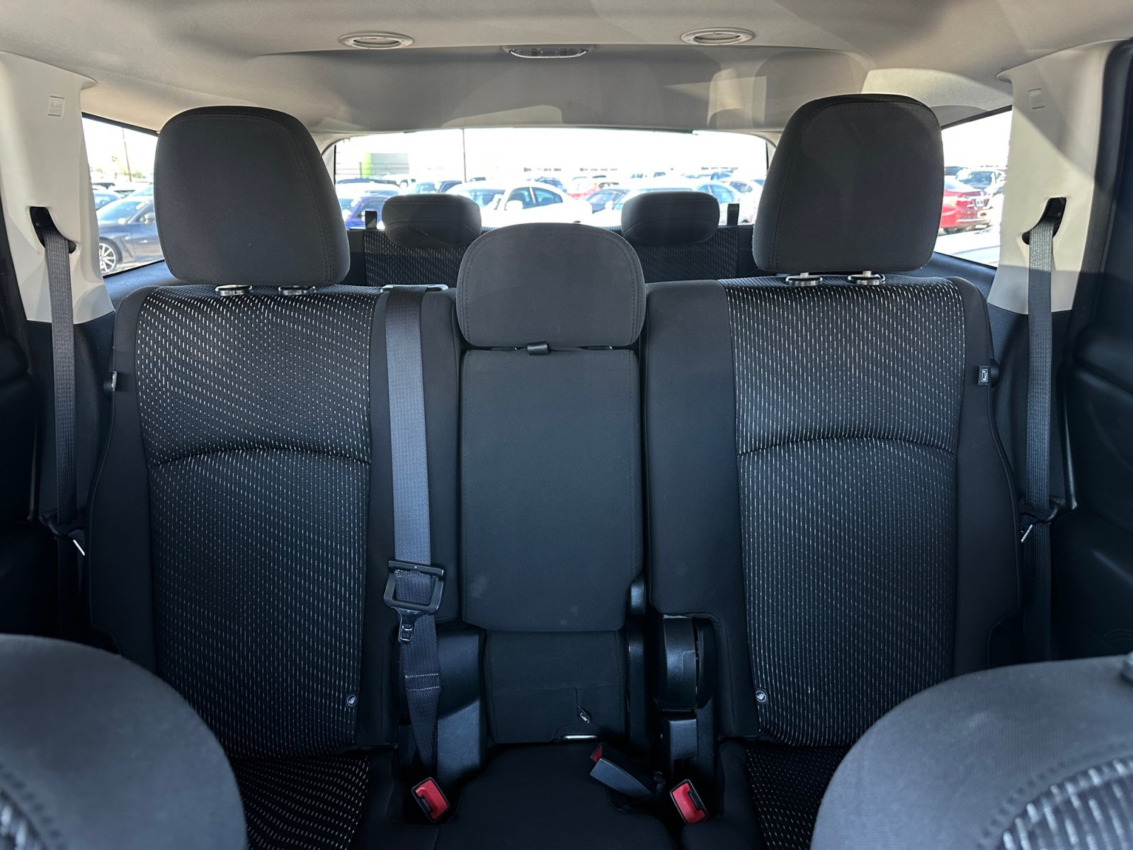 Used 2017 Dodge Journey SXT w/ Comfort/Convenience Group FWD image 24