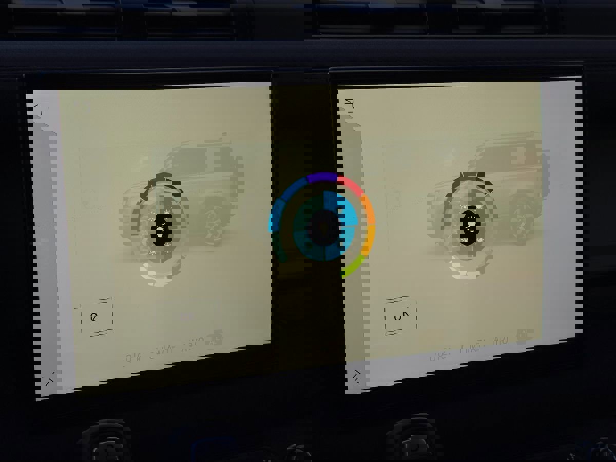 Used 2023 Land Rover Defender 110 75th Limited Edition image 58