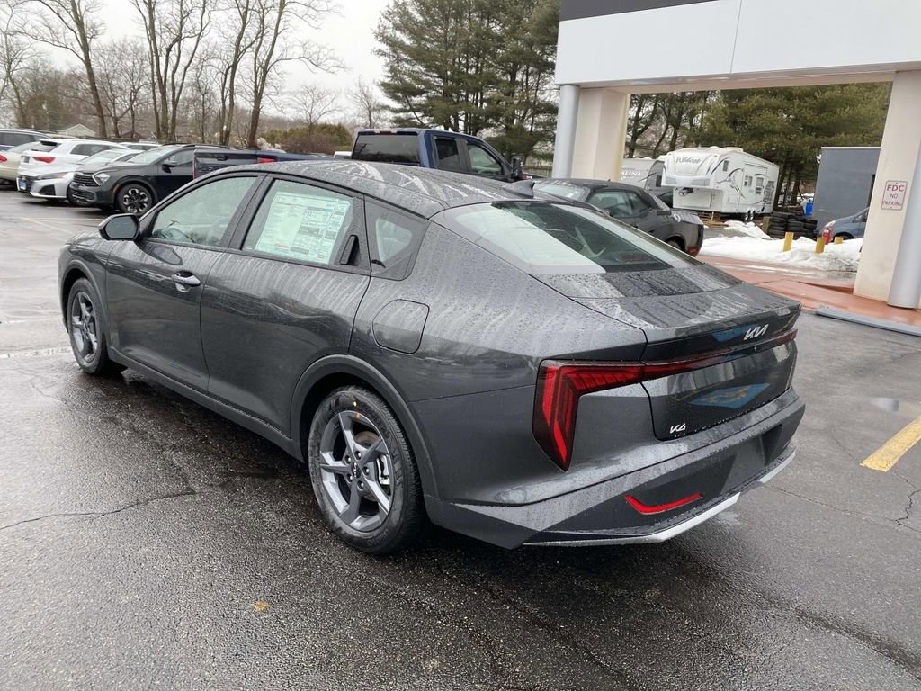 New 2026 Kia K4 LXS image 3