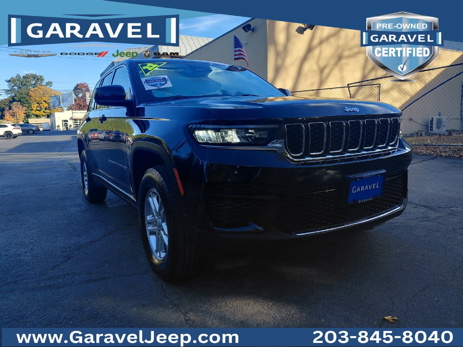Used 2022 Jeep Grand Cherokee Laredo w/ Luxury Tech Group I AWD/4WD image 1