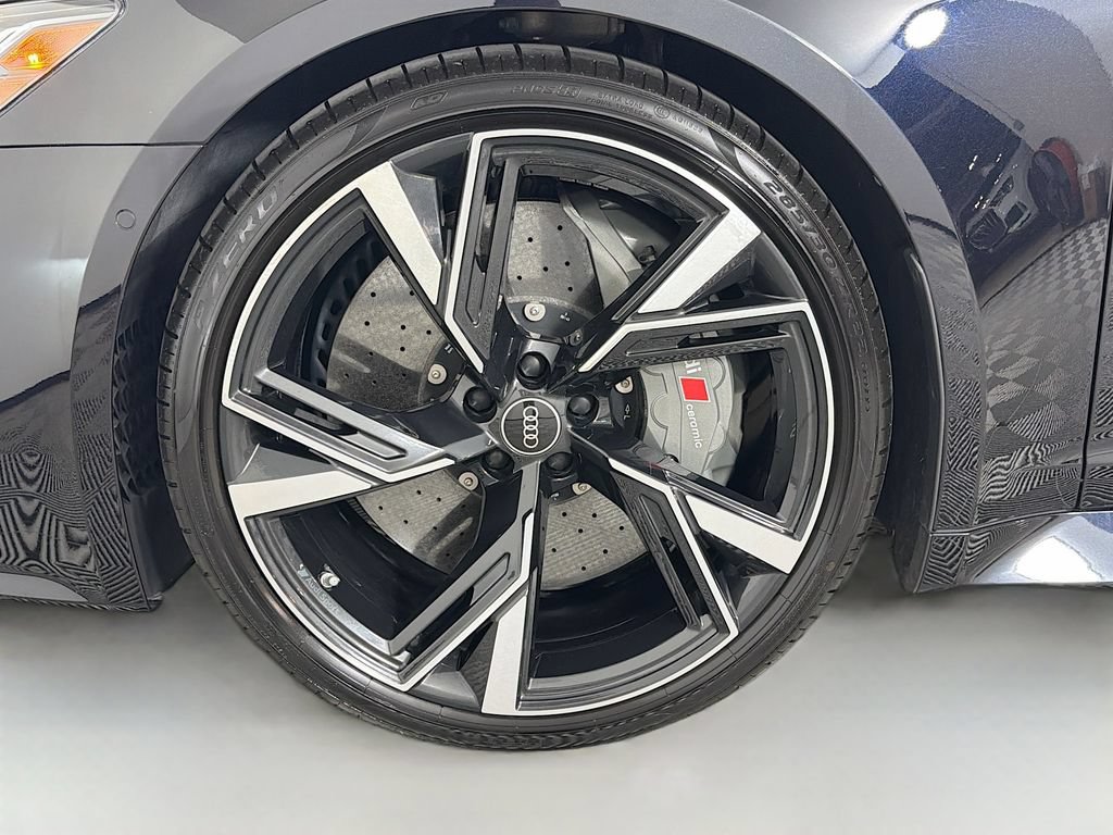 Used 2021 Audi RS 6 w/ Carbon Optic Package AWD/4WD image 34