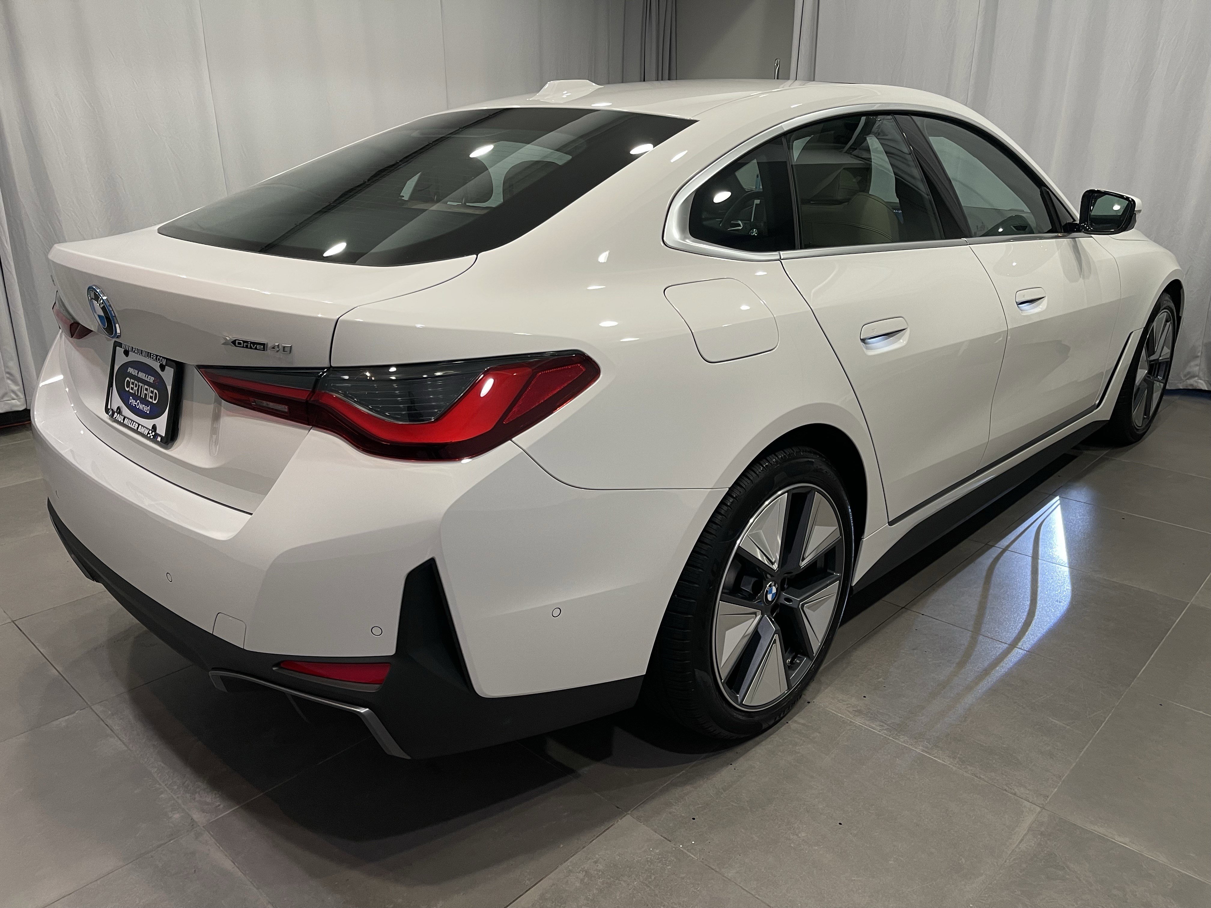 Used 2025 BMW i4 xDrive40i w/ Premium Package AWD/4WD image 6