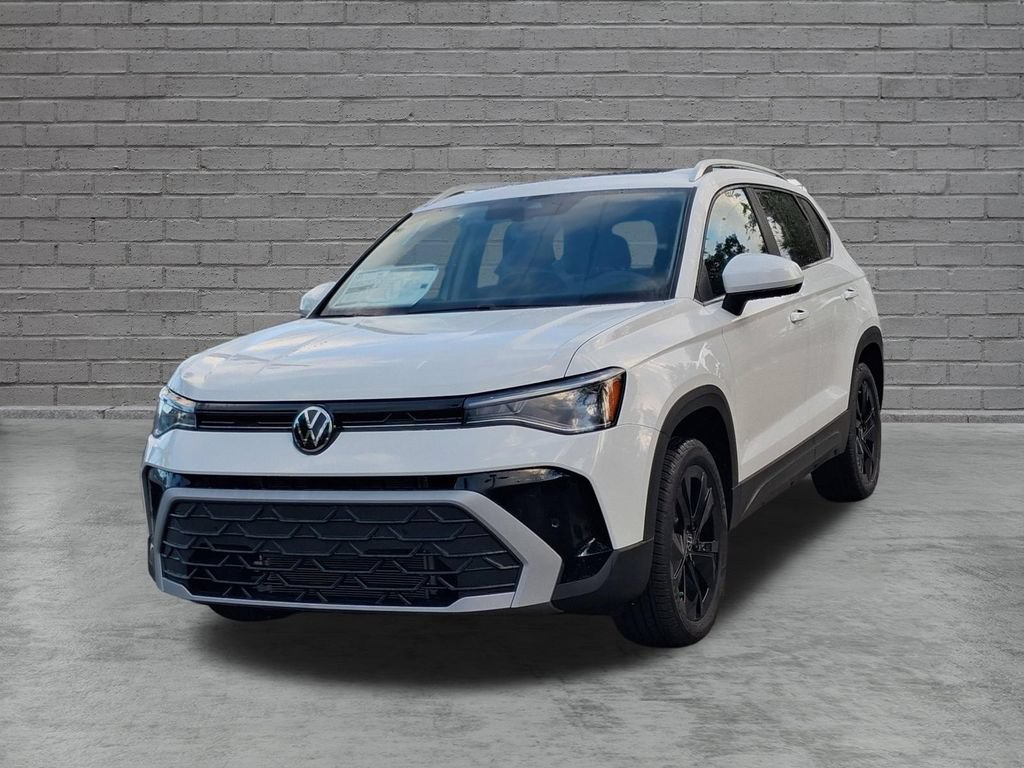 New 2026 Volkswagen Taos SE FWD image 3
