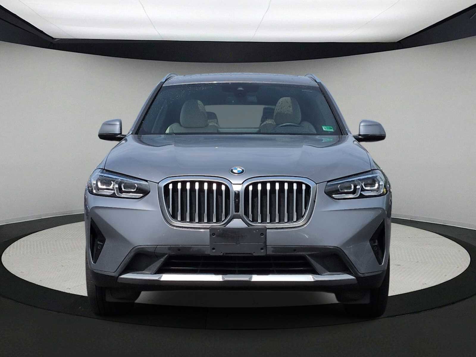 Certified 2023 BMW X3 xDrive30i w/ Premium Package image 2