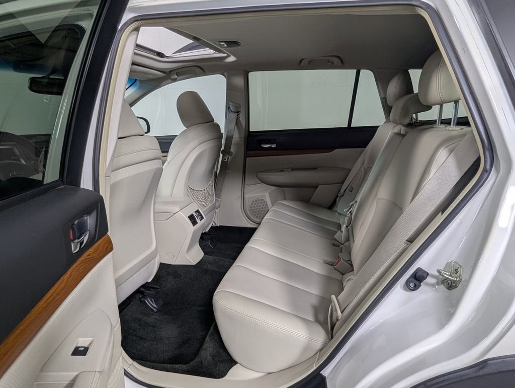 Used 2014 Subaru Outback 2.5i Limited w/ Moonroof Package image 21