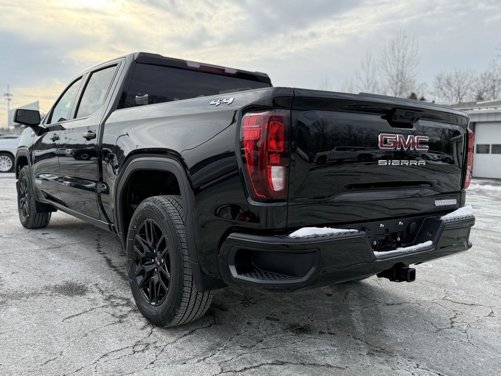 New 2026 GMC Sierra 1500 Elevation image 7