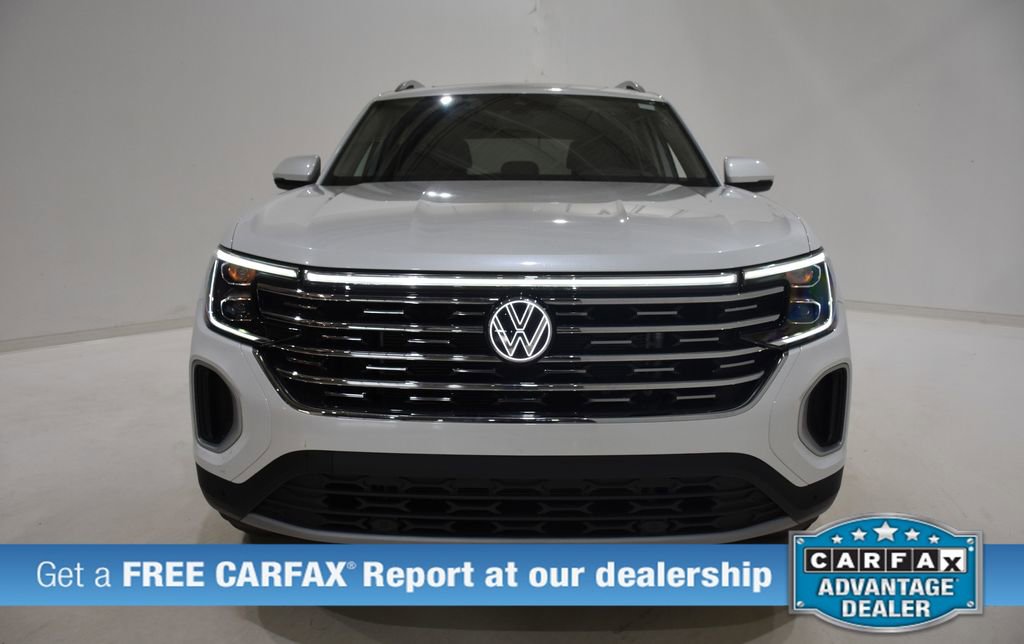 Used 2025 Volkswagen Atlas SEL image 2
