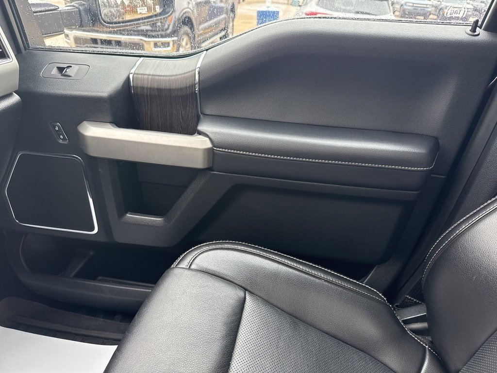 Used 2021 Ford F350 Lariat image 26