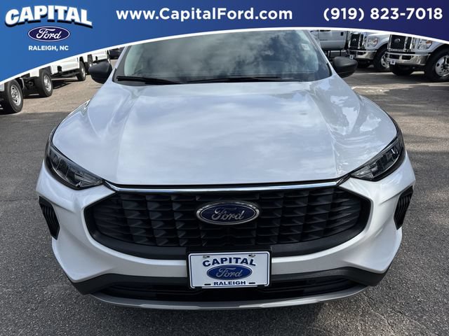 Certified 2025 Ford Escape Active w/ Cold Weather Package AWD/4WD image 10