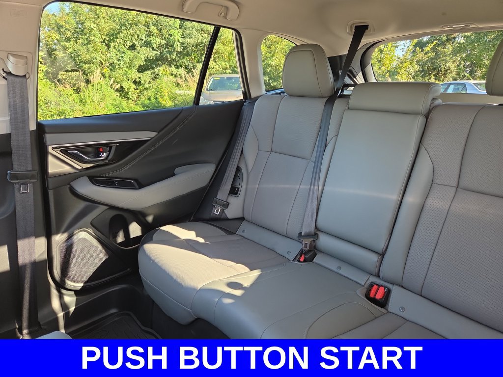 Certified 2025 Subaru Outback Limited AWD/4WD image 12