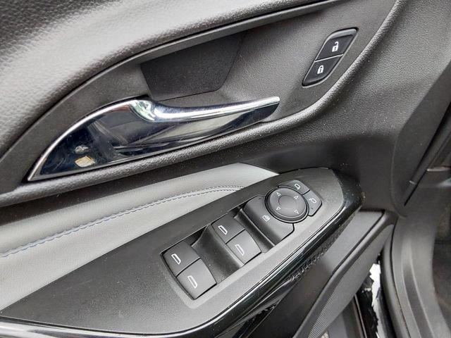 Used 2025 Chevrolet Trax LT FWD image 11
