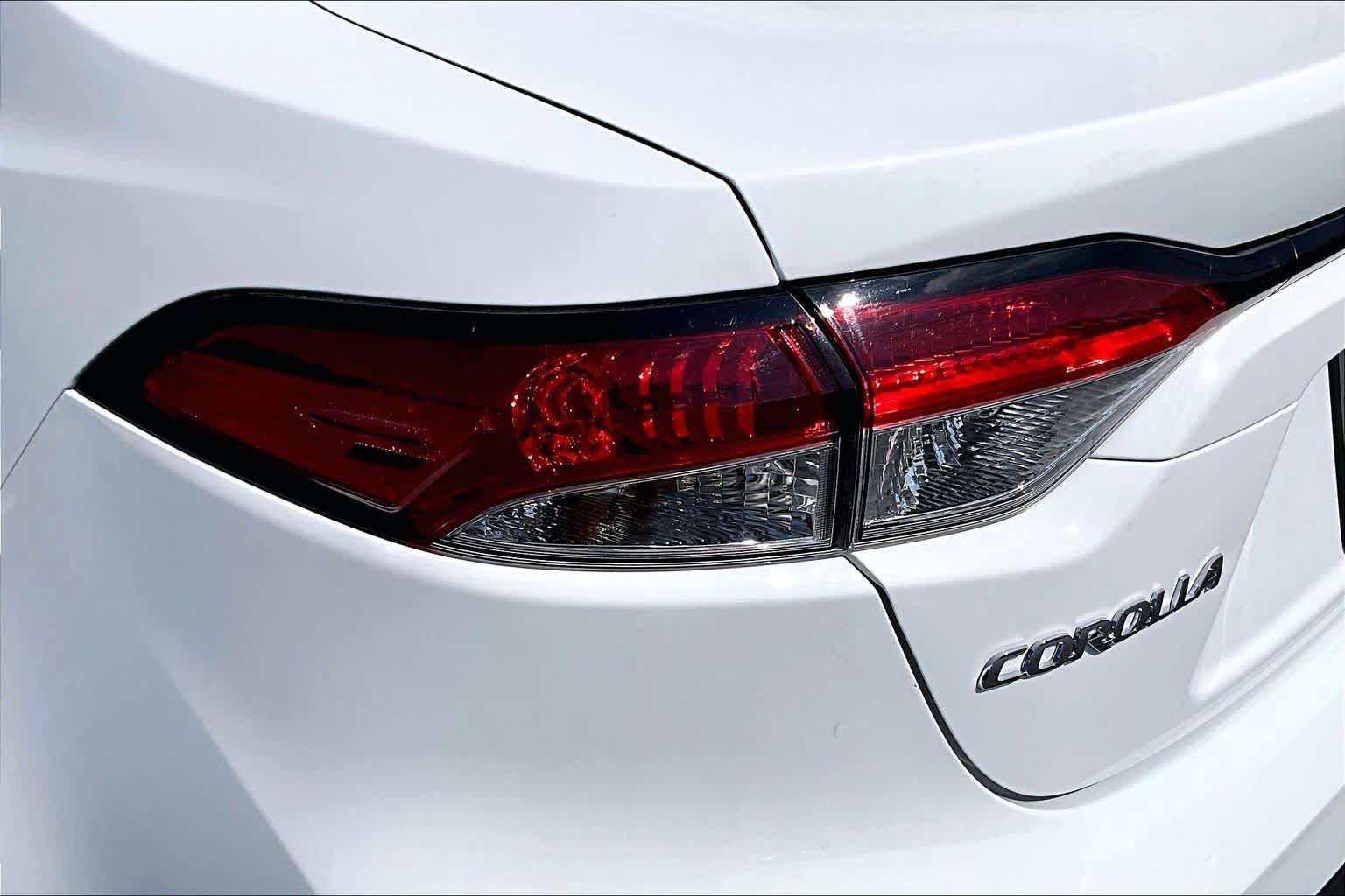 Certified 2024 Toyota Corolla LE FWD image 29
