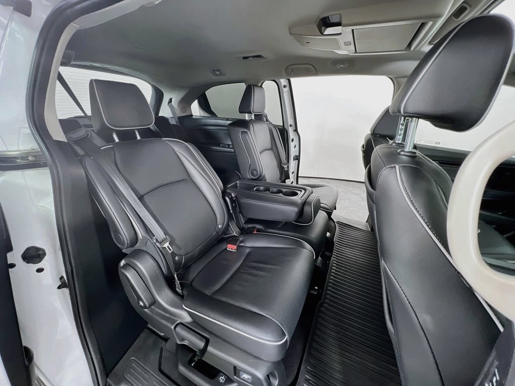 Used 2025 Honda Odyssey Elite image 31