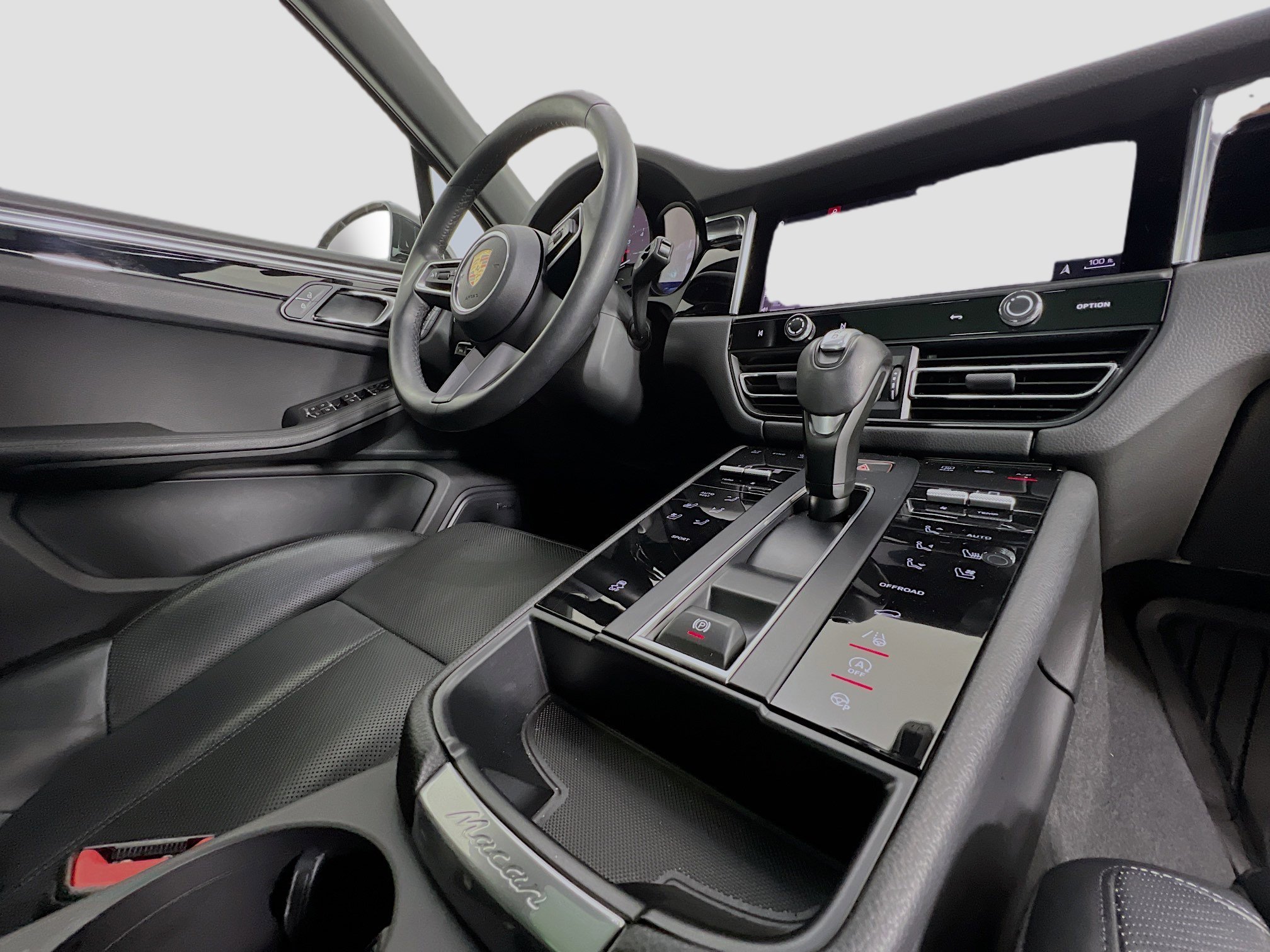 Used 2024 Porsche Macan image 35