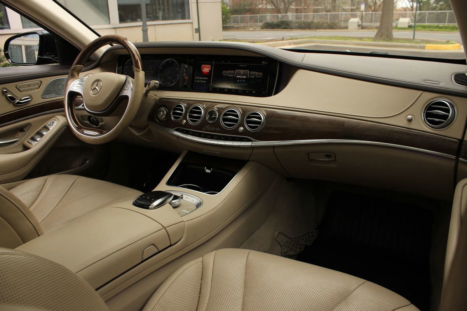 Used 2015 Mercedes-Benz S 550 Sedan image 24