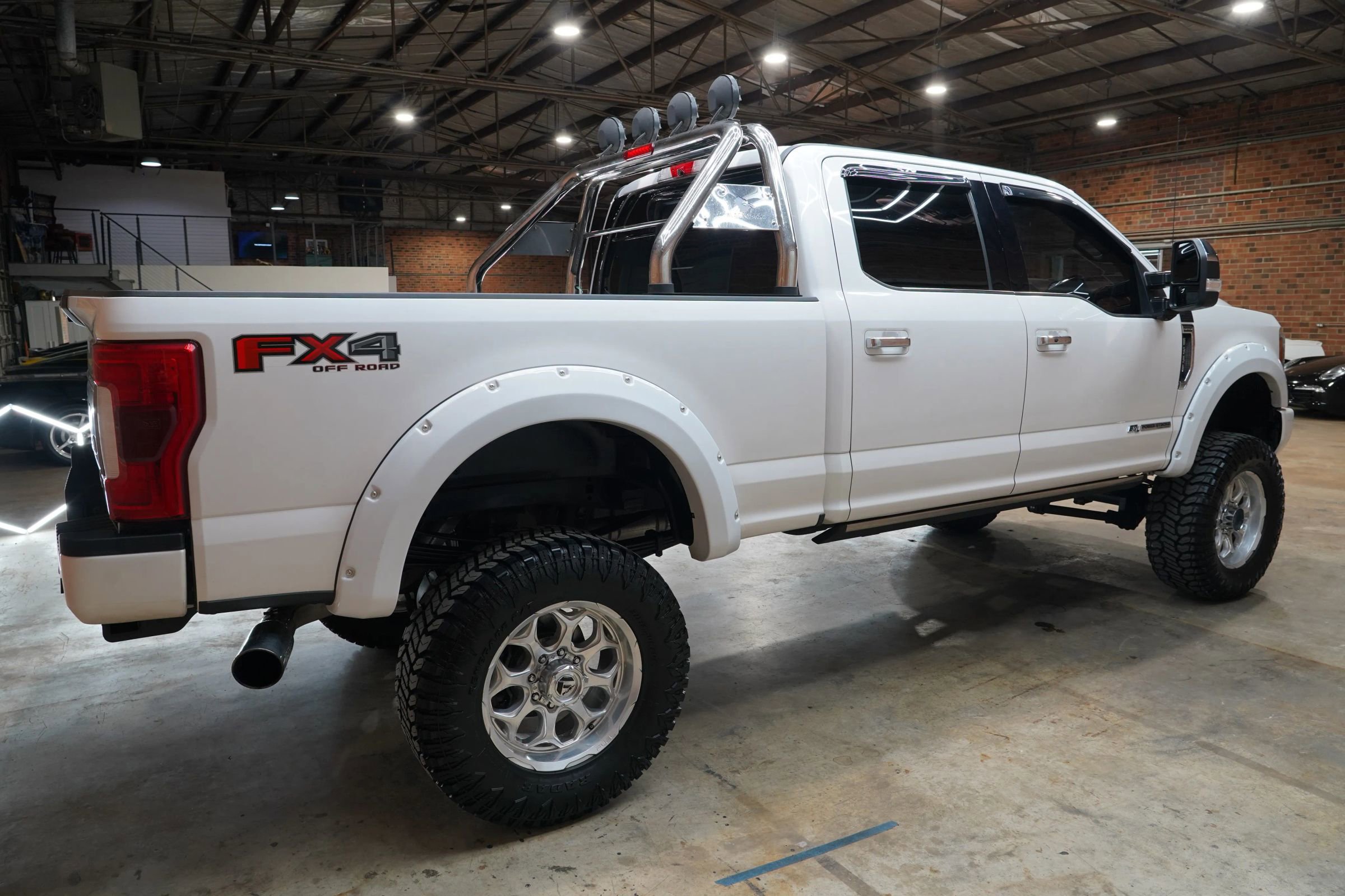 Used 2019 Ford F350 Platinum w/ Platinum Ultimate Package image 14