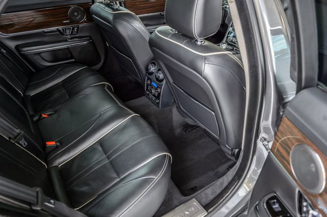 Used 2019 Jaguar XJ R-Sport image 42
