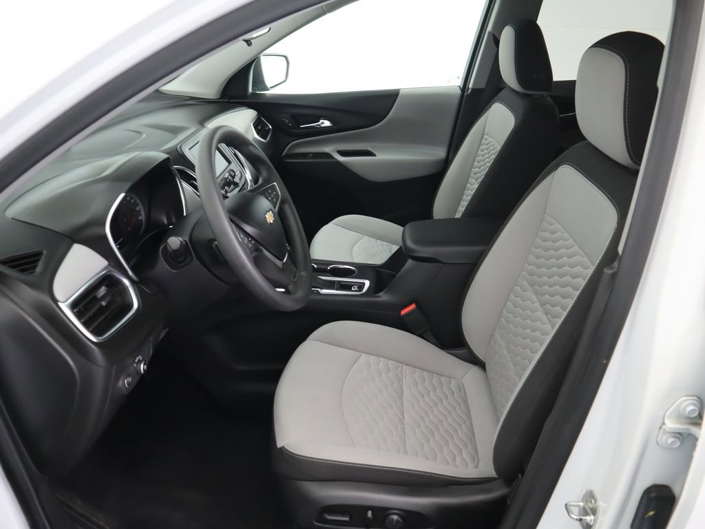 Used 2021 Chevrolet Equinox LS w/ LS Convenience Package image 17
