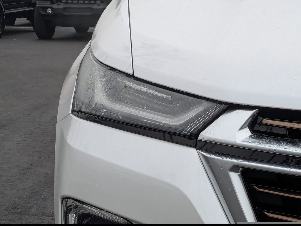 Used 2023 Chevrolet Traverse High Country image 10