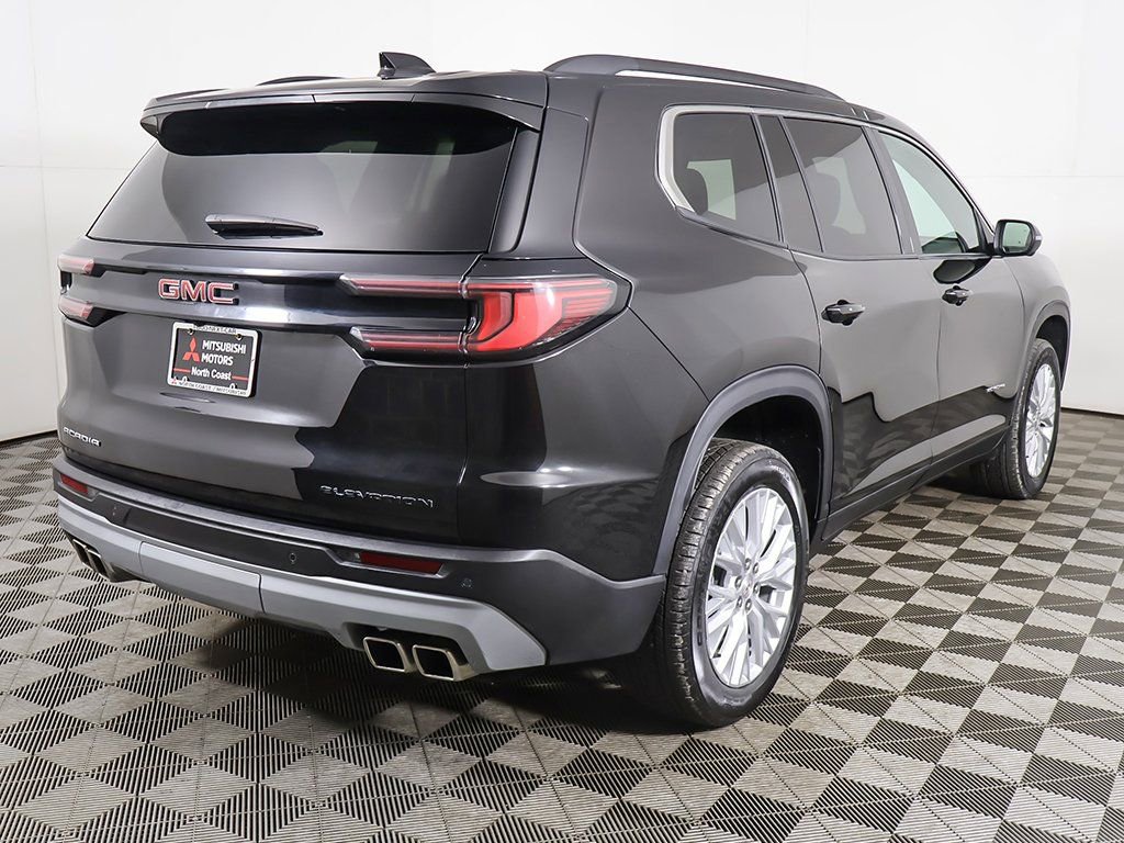 Used 2024 GMC Acadia Elevation image 13