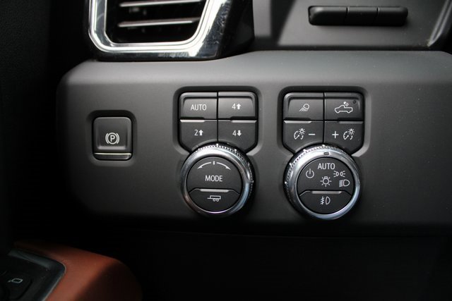 Used 2025 GMC Sierra 1500 Denali Ultimate image 13