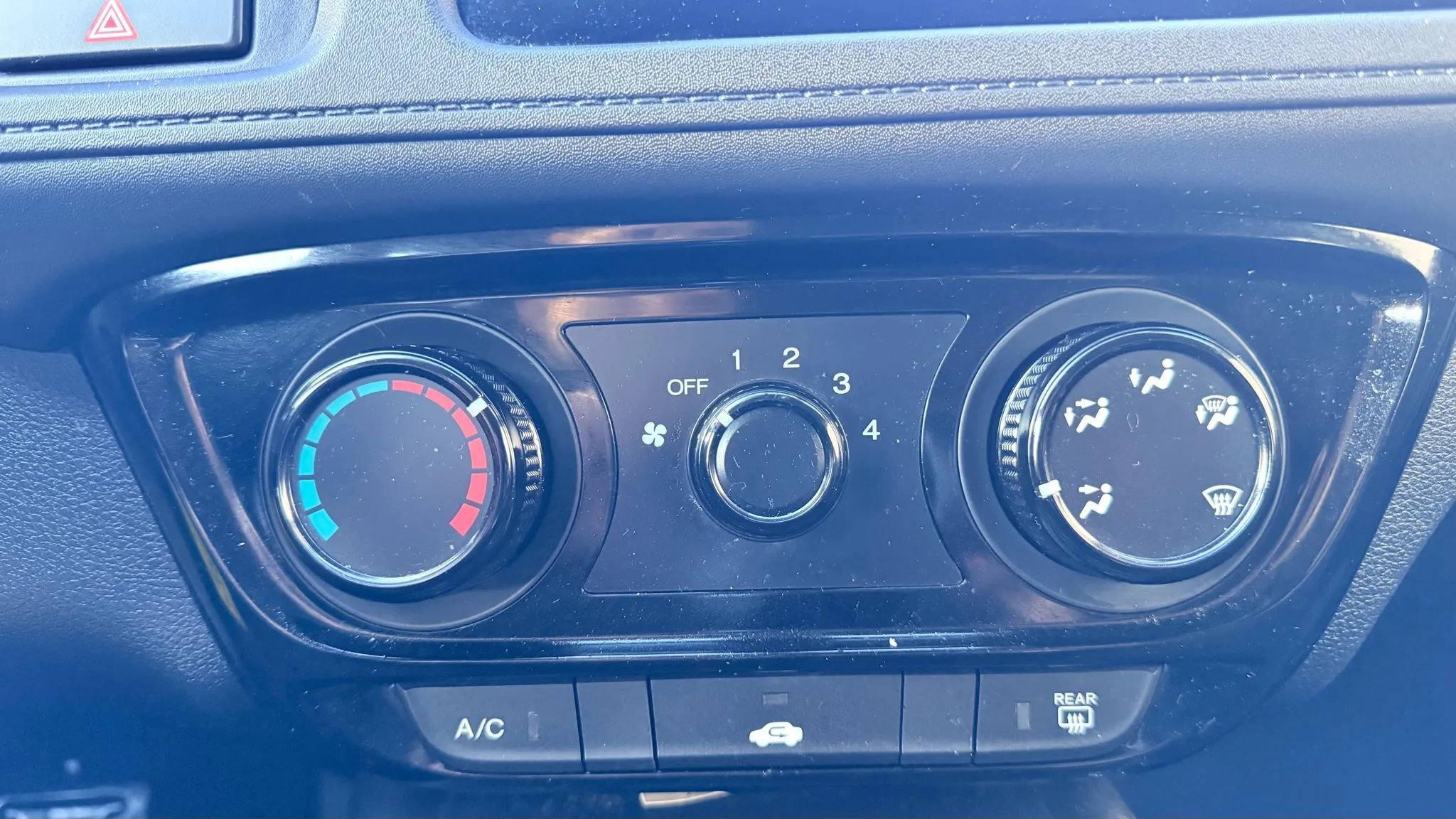 Used 2022 Honda HR-V LX image 24