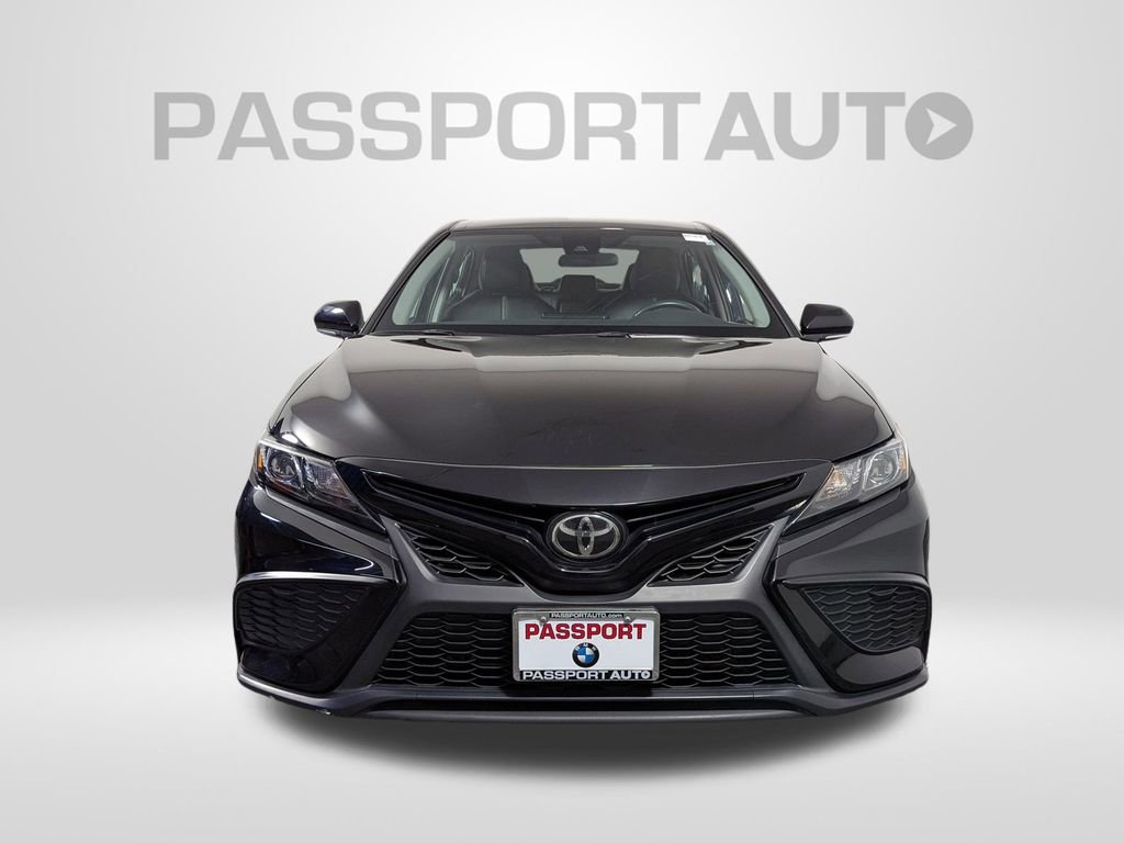 Used 2023 Toyota Camry SE image 9