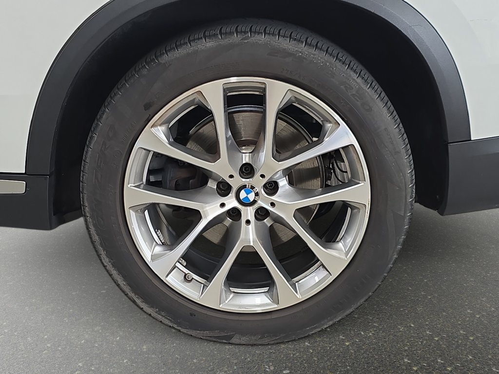 Certified 2024 BMW X5 sDrive40i w/ Premium Package RWD image 32
