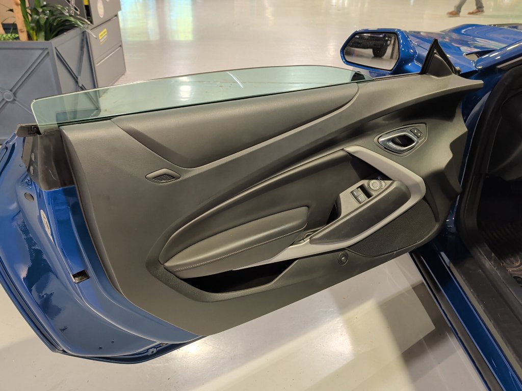 Used 2019 Chevrolet Camaro SS RWD image 14
