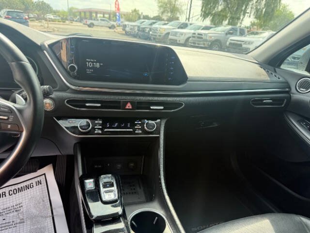 Used 2022 Hyundai Sonata Limited FWD image 12