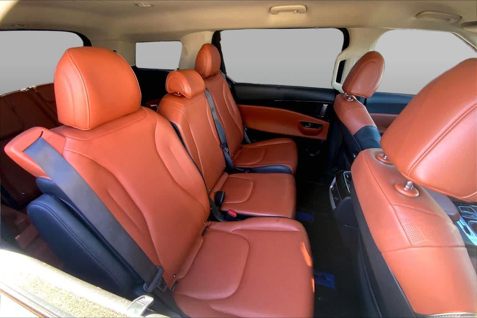 Used 2023 Kia Carnival SX FWD image 20