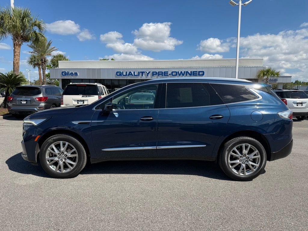 Used 2024 Buick Enclave Essence w/ Experience Buick Package image 2