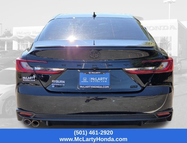 Used 2025 Toyota Camry SE FWD image 6