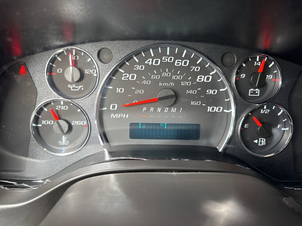 Used 2023 GMC Savana 2500 w/ Driver Convenience Package image 19