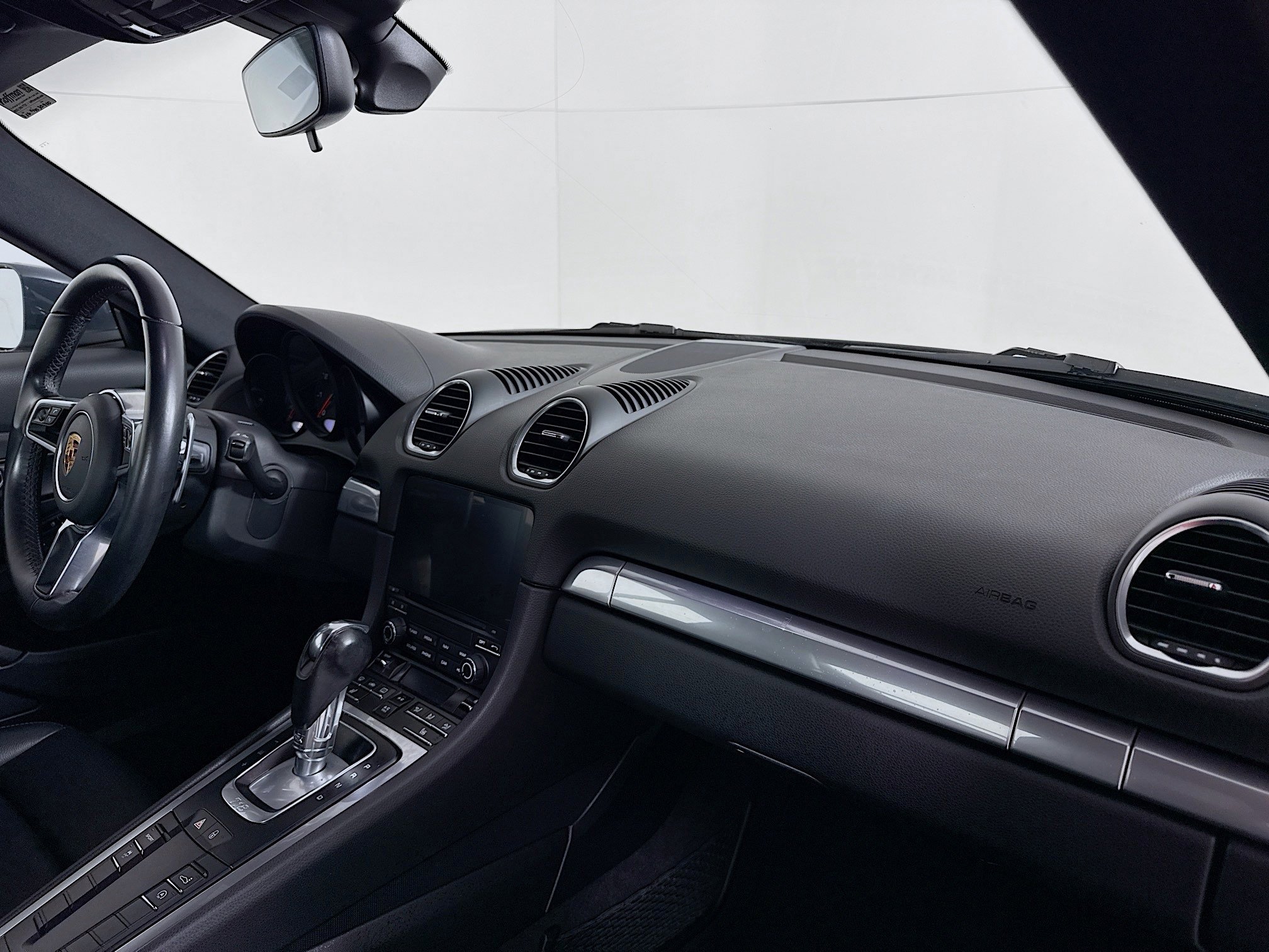 Certified 2018 Porsche 718 Cayman image 22